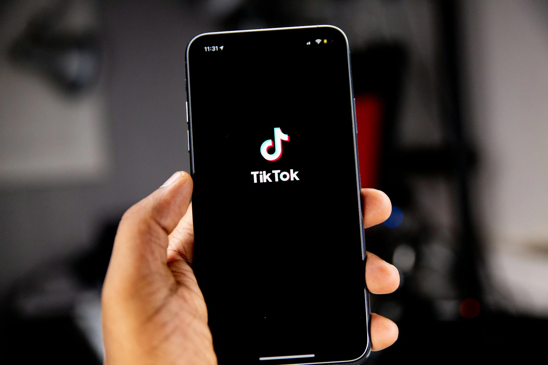 Create more engagement with the right TikTok Alerts